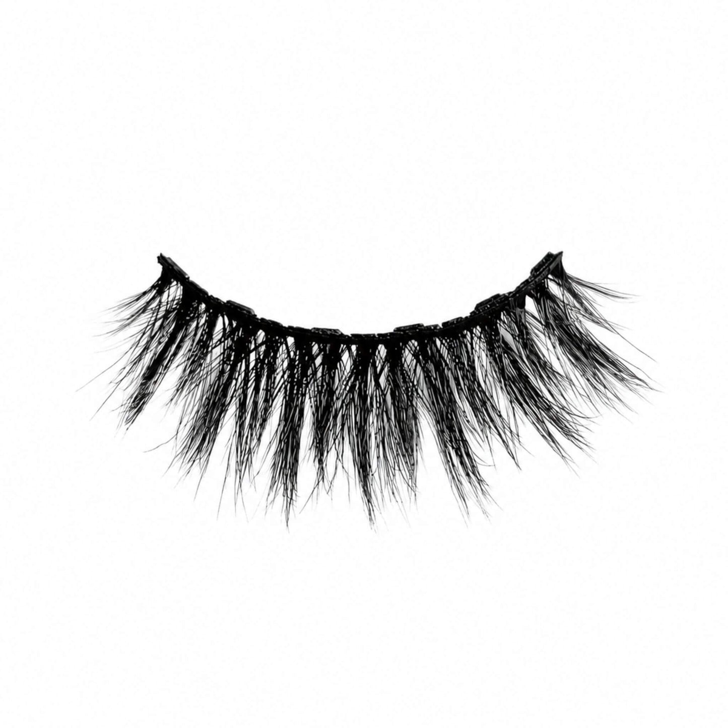 Isabella | YASHI Magnetic Lashes