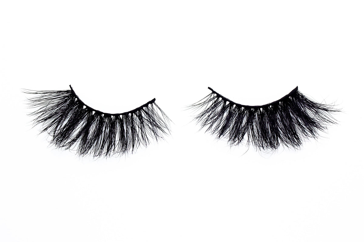 Best eyelashes for drag makeup