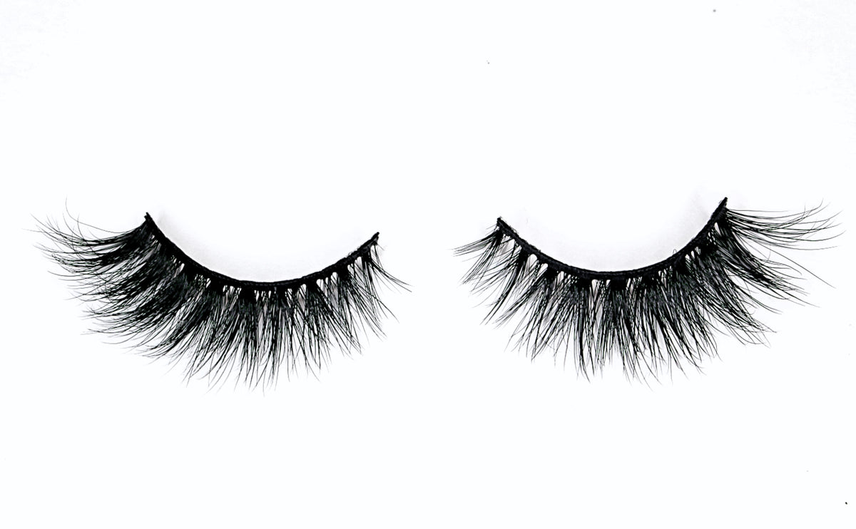 Flared lashes for hooded eyelids